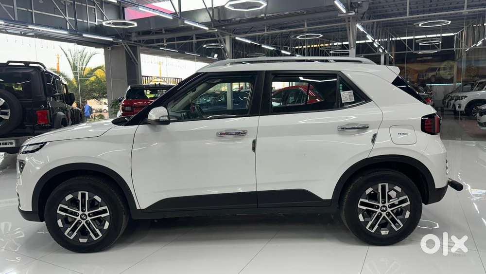 Hyundai Venue 1.0 S (O) Turbo DCT, 2023, Petrol