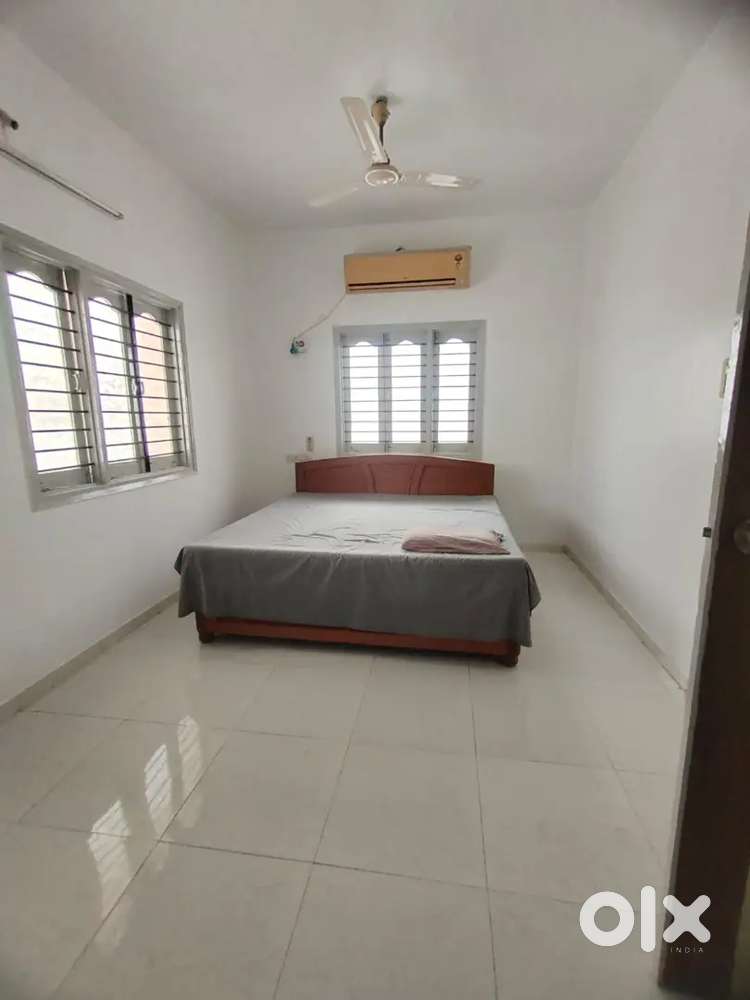 3BHK Duplex, plot- 1460sq.ft, gotri-1.50Cr