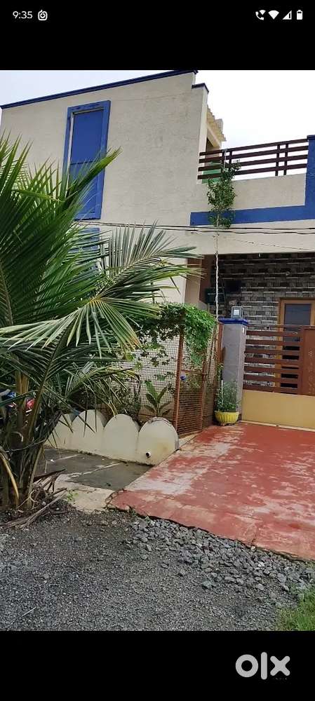 Independent house combo sofasets beds ready to move