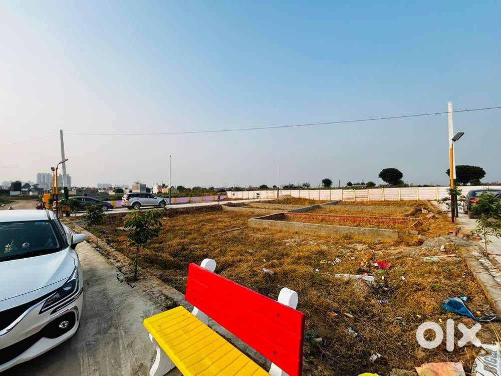 Plots available in prime location