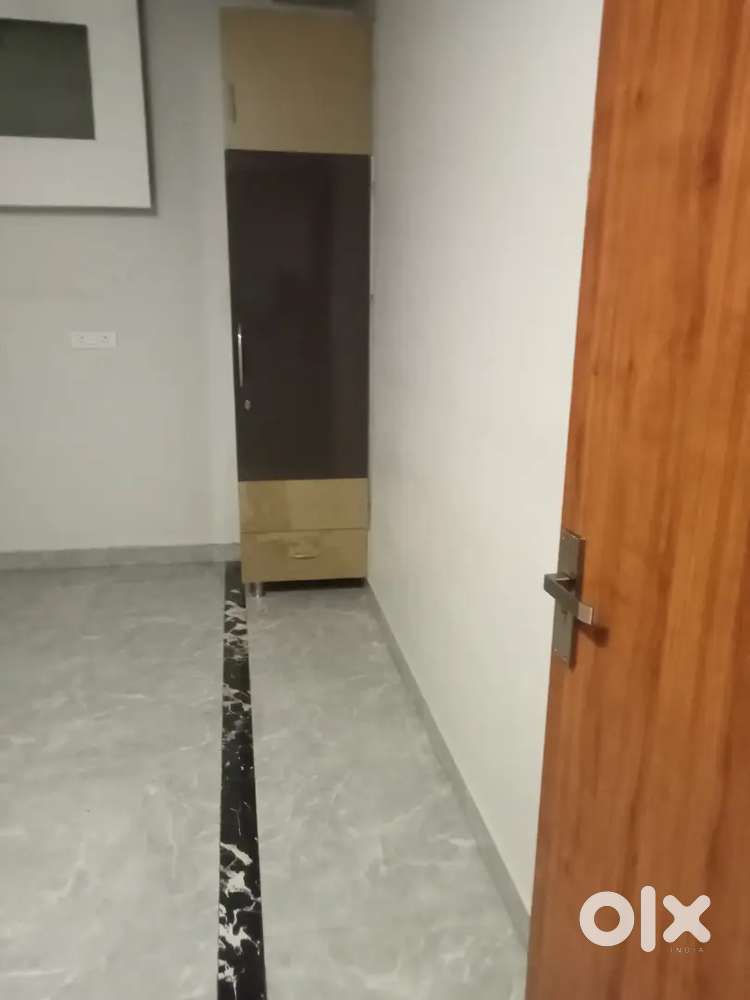 Newly 1 Bhk poshan available near saket nagar