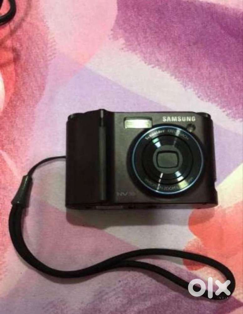 Samsung NV30 8.1 mp digital Camera