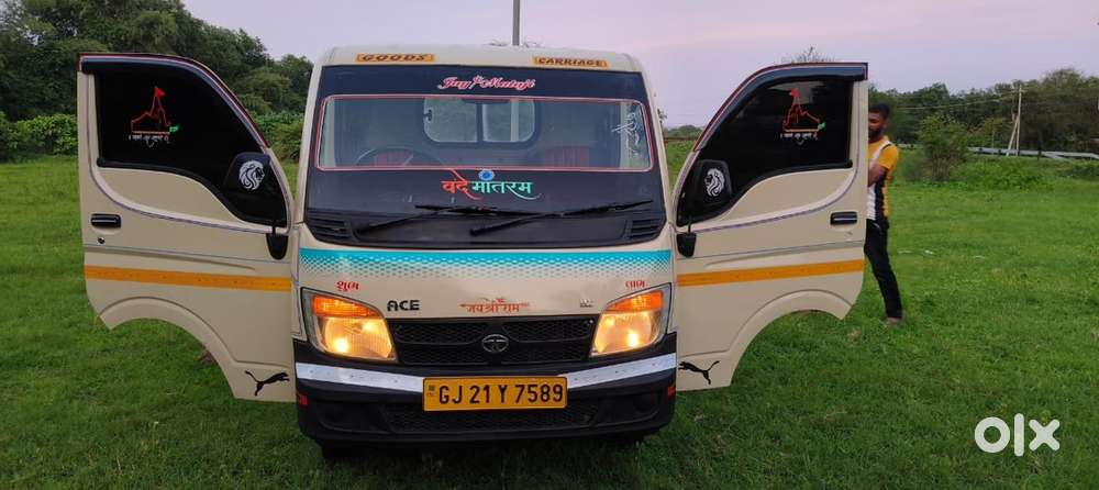 tata ace (chota hathi)