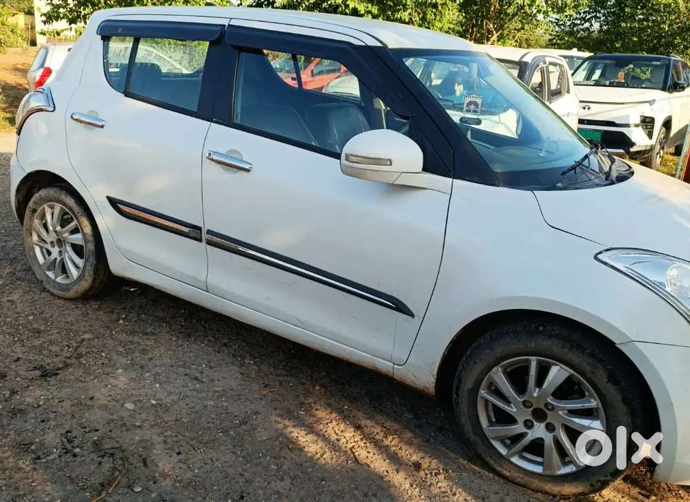 Maruti Suzuki Swift 2013 Diesel 130000 Km Driven