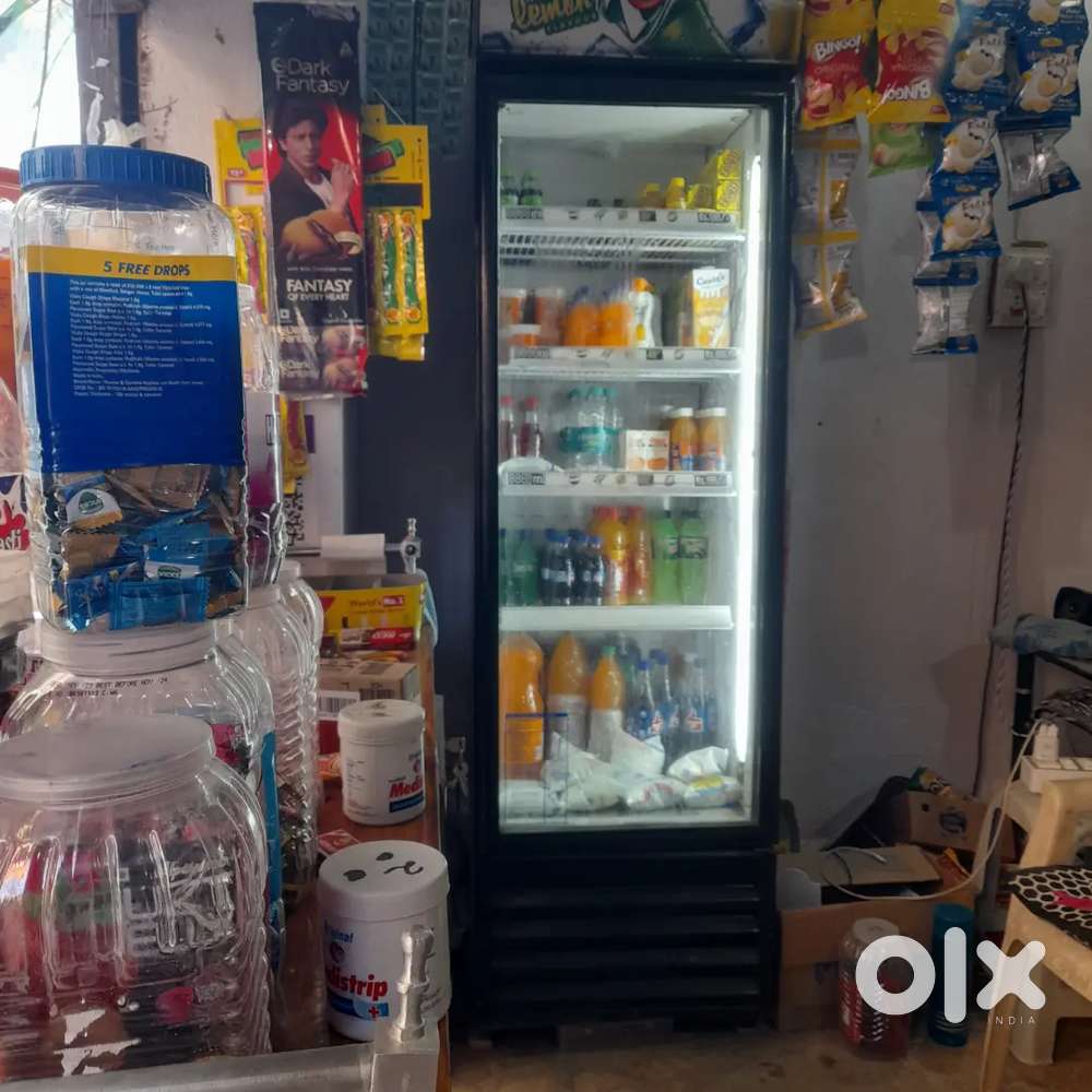 I want to sell my glassfrigeChocolatefrigeanddeefrigeTowrackonecounter