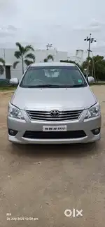 Toyota Innova 2.5 V 7 STR, 2013, Diesel