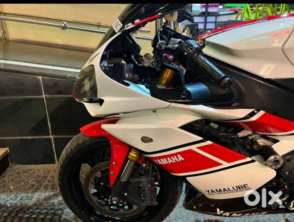 Yamaha R1 limited