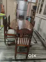 DINING TABLE 5years old best  condition 6 chairs