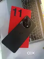 OnePlus 11 8/128gb refurbished mobiles,bill and warranty available