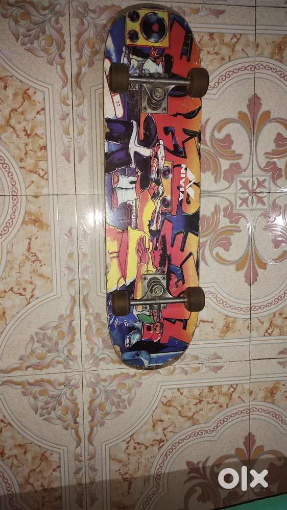 Nivia skateboard board