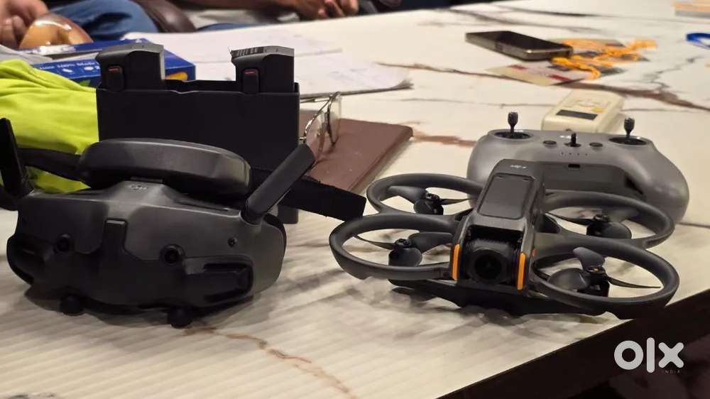Dji avata 2 fly more combo with rc controller