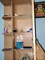 All products rakh sakte ho mekup set etc etc