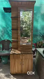 dressing table