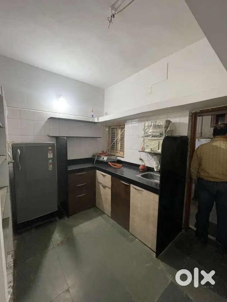 2bhk furnished villa for BOYS or GIRLS 23000 near Gurukul thaltej sola