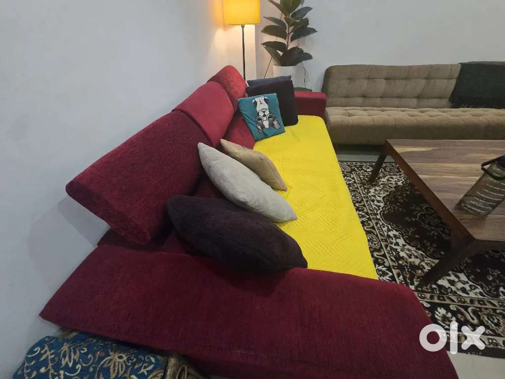 3 Seater Sofa with head rest moving