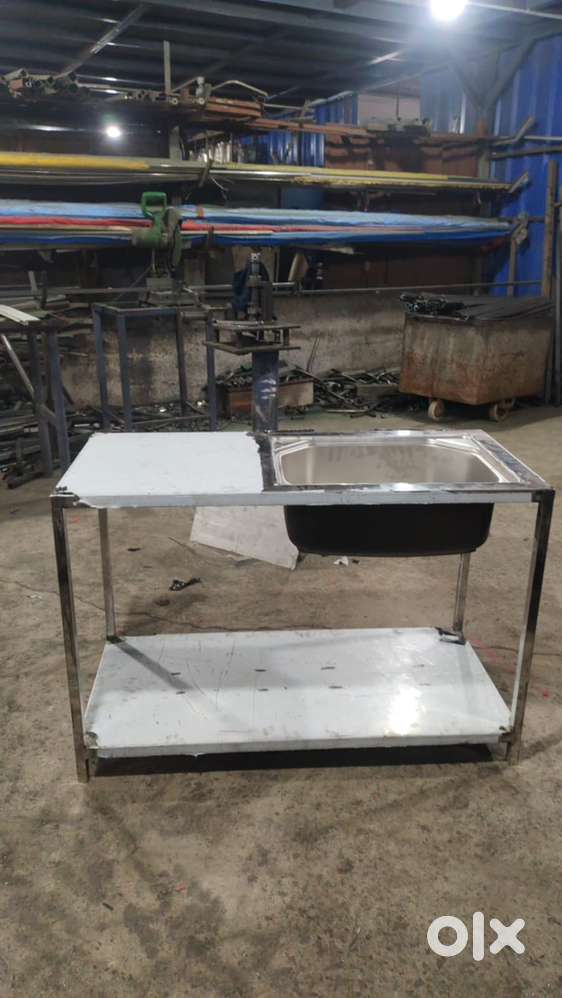 Ss kitchen table with sink