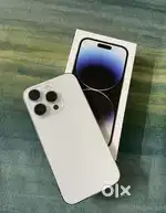iphone 14  Pro Max model only 4 month old with bill box warntty