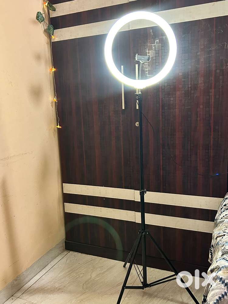 Adjustable Tripod + Ring Light Combo - Excellent Condition!