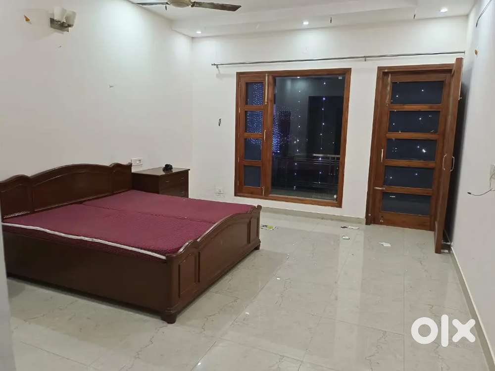 2bhk FLAT available fully furnished independent
