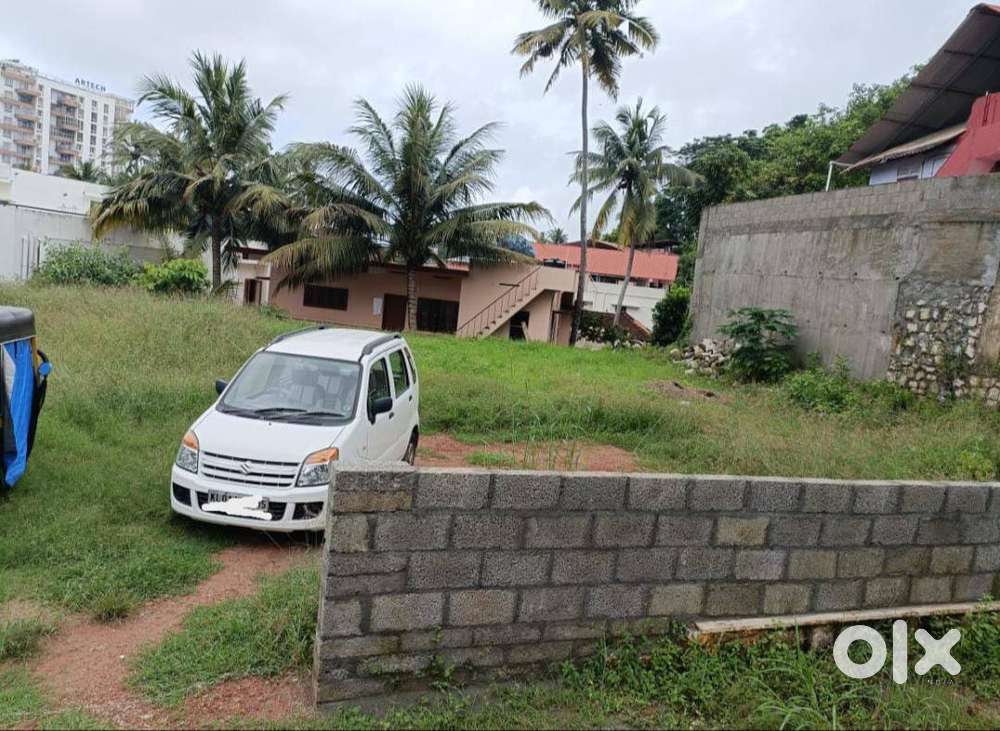 (ID-A231349) Residential 8.75 Cent Land for Sale At Vanchiyoor