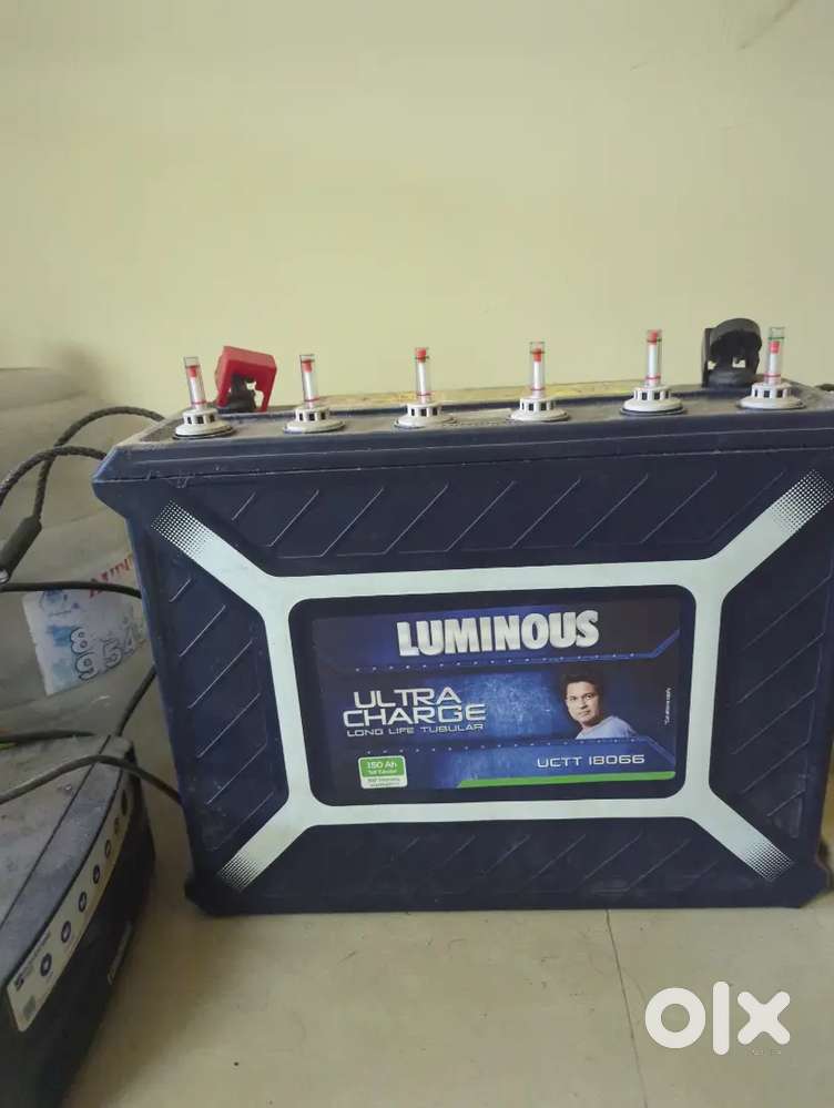 Inverter with battery