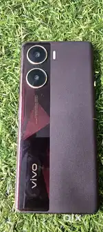 Vivo v29e 8/128 5g. Aur jisse lyna ho wahi msg kare