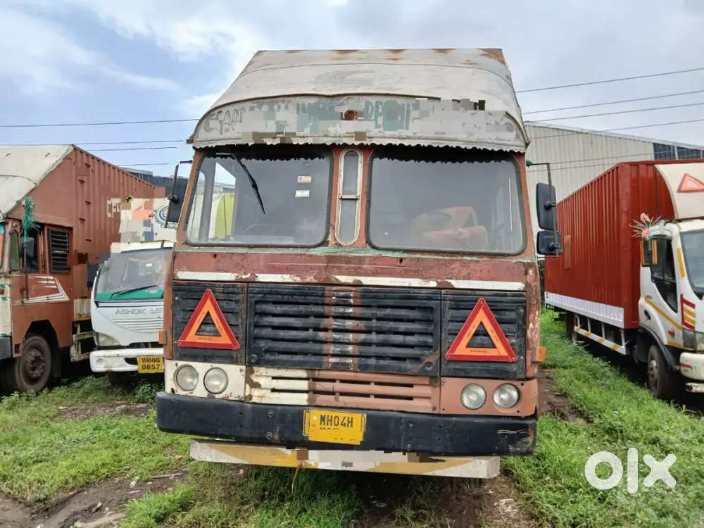 Ashok Leyland 1618 / 32Ft Container