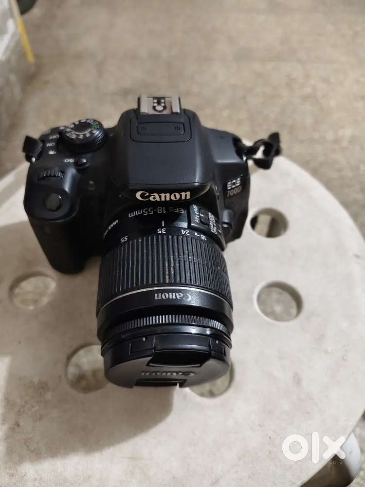 Canon EOS 700D camera for sale