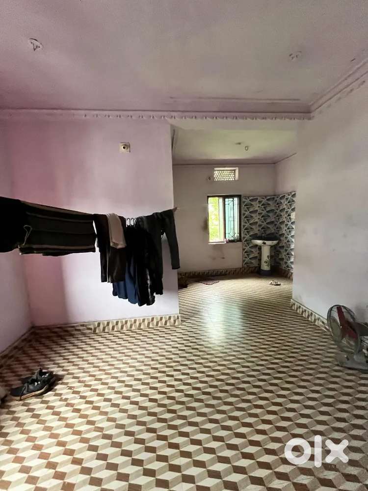 2BHK Flat Near Ravenshaw University only for bachelor students