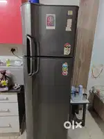 Double door fridge 318 litres