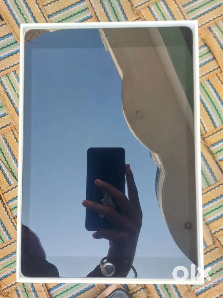 Ipad 9th gen ( exchange iphone samsung )