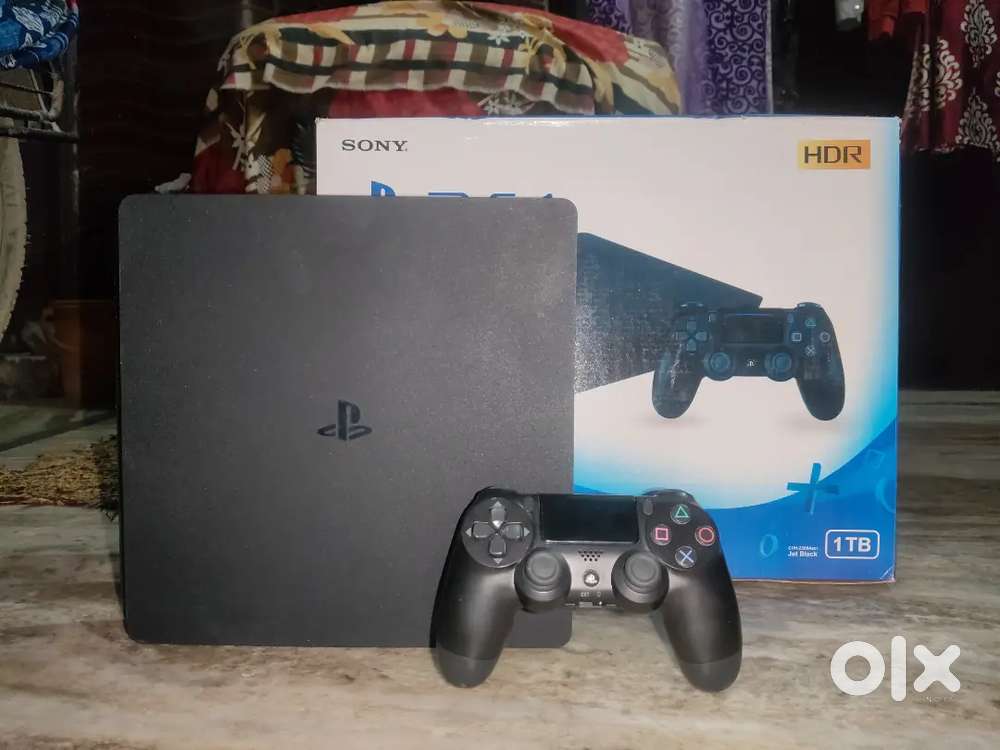PS4 Slim 1TB with 11 Games
