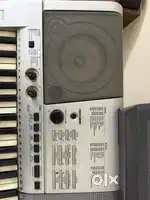 Yamaha electronic keyboard