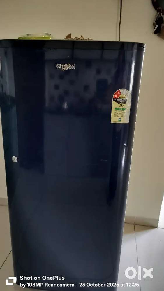 Whirlpool refrigerator 190 L