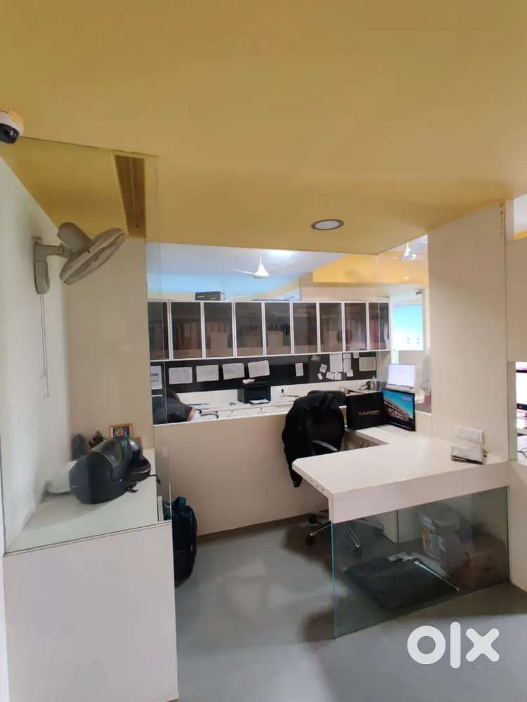 Full Furnish Office Available