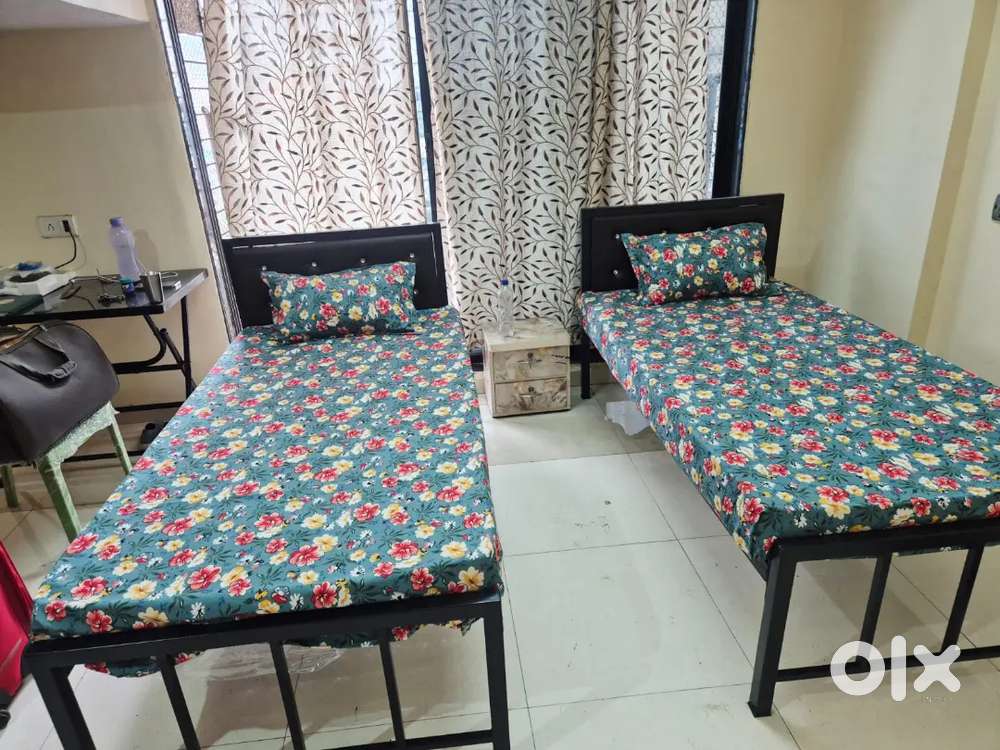 IN NERUL Modern PG rooms, prime area, premium quality, no brokerage