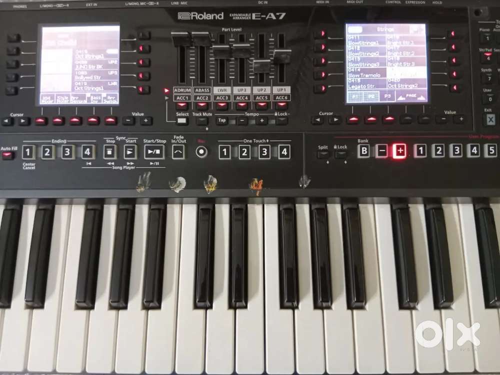 Roland E-A7 keyboard