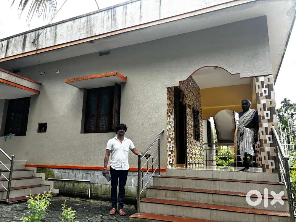 Independent house for sale