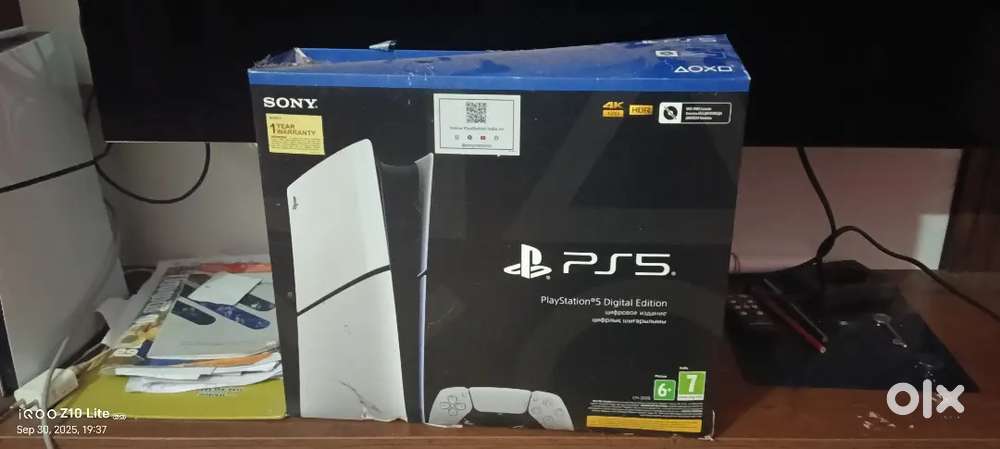 PS5 slim digital edition