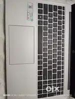 Laptop hp company only 4 to 5 months old no scratches