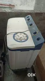 Kelvinator fridge and mitashi washing machine