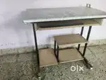 Computer table for sale