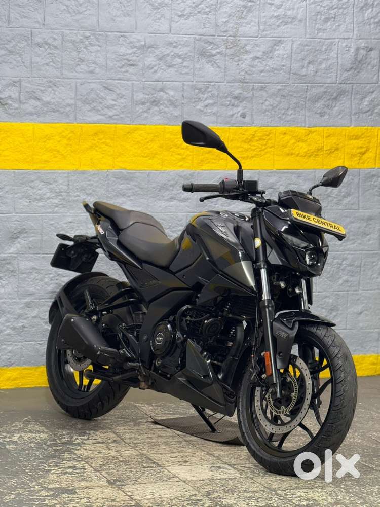 BAJAJ PULSAR N250 (2795)