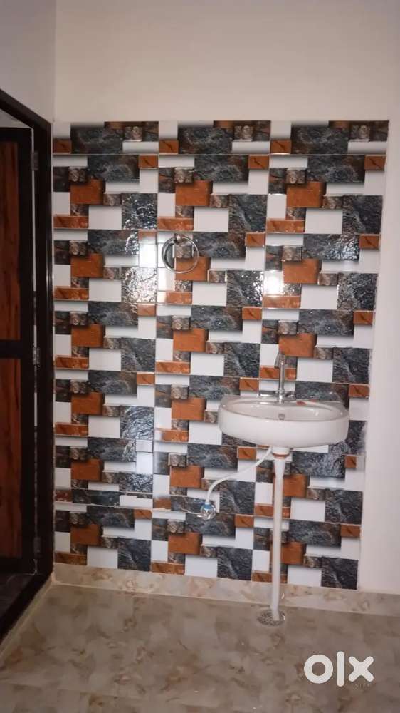 2 bhk flat for bachelor and family