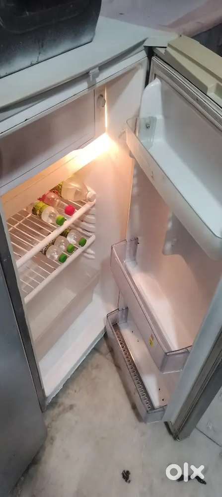 Samsung company single door fridge proper working condition