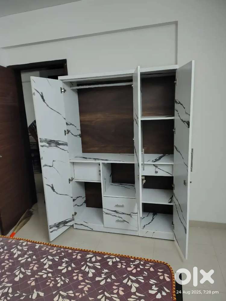 Factory new3 door white marble