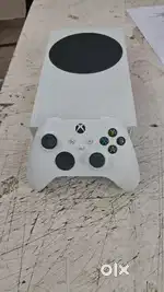 Xbox Series S | The Compact Powerhouse for Legendary Adventures