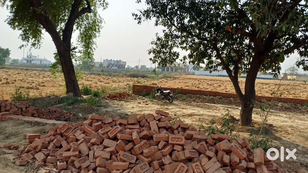 90 गज का प्लाट खरीदे