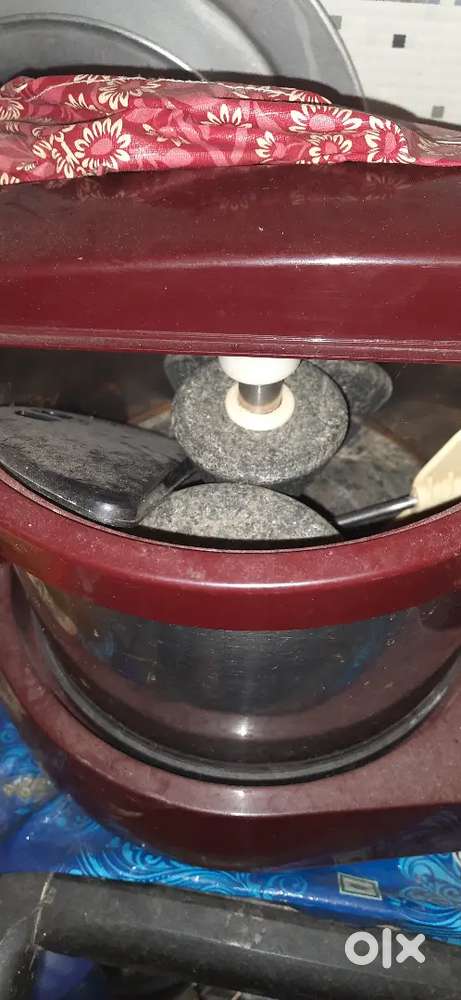 Butterfly 3stone grinder good working condition