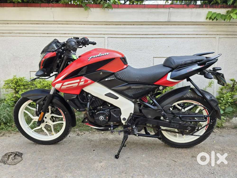 BAJAJ PULSAR NS 160 BIKE